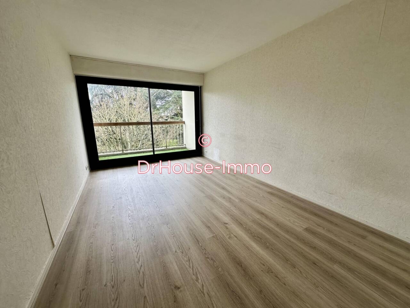 Appartement 1 pièce de 30 m² - Talence (33400)