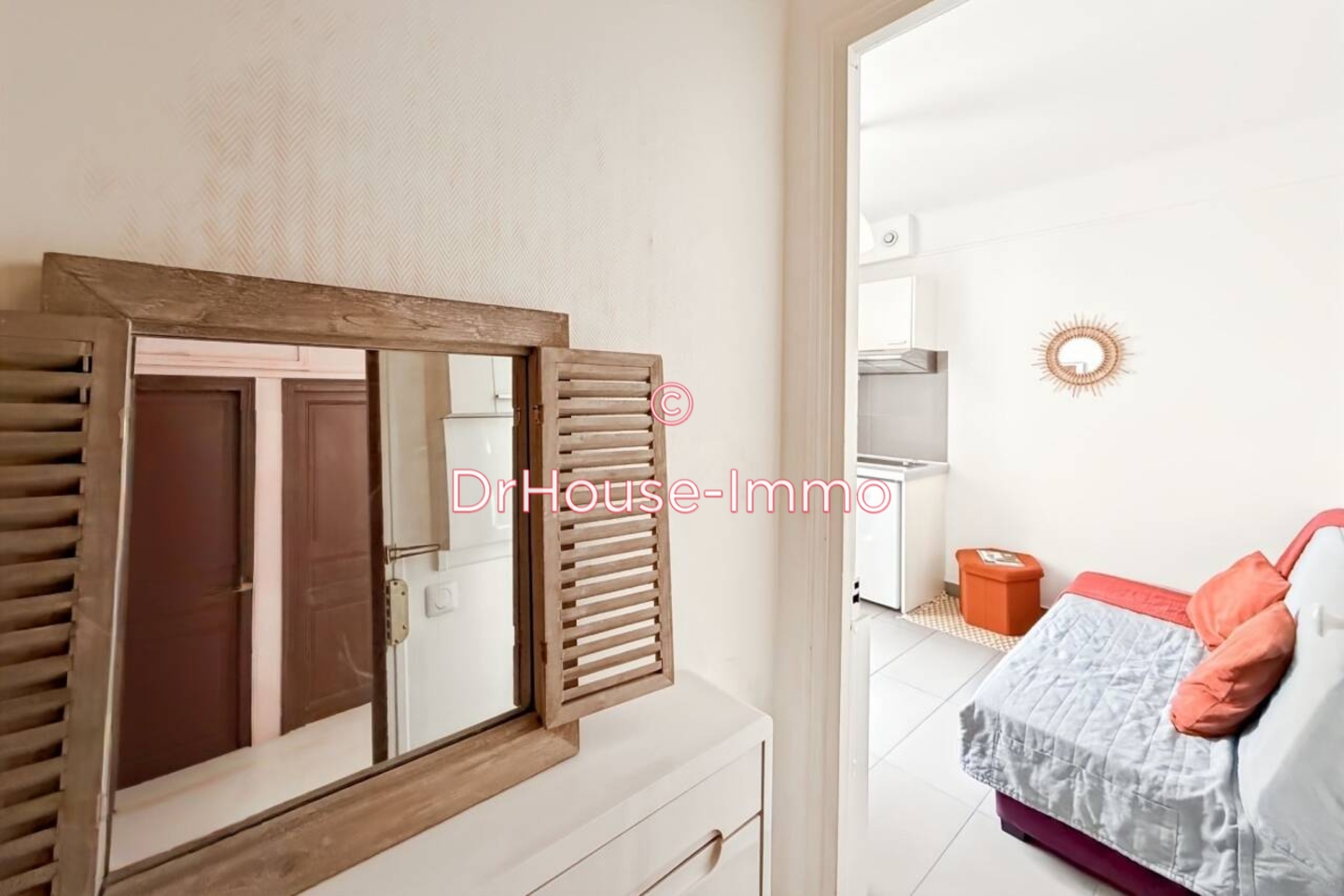 Appartement 1 pièce de 15 m² - Paris (75019)