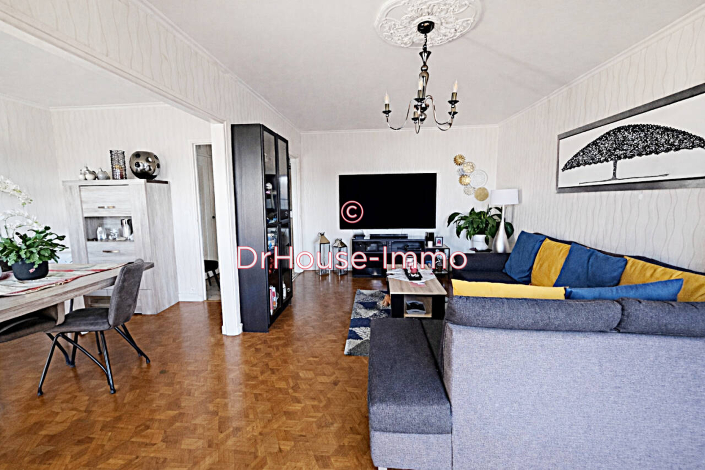 Appartement 5 pièces de 94 m² - Reims (51100)