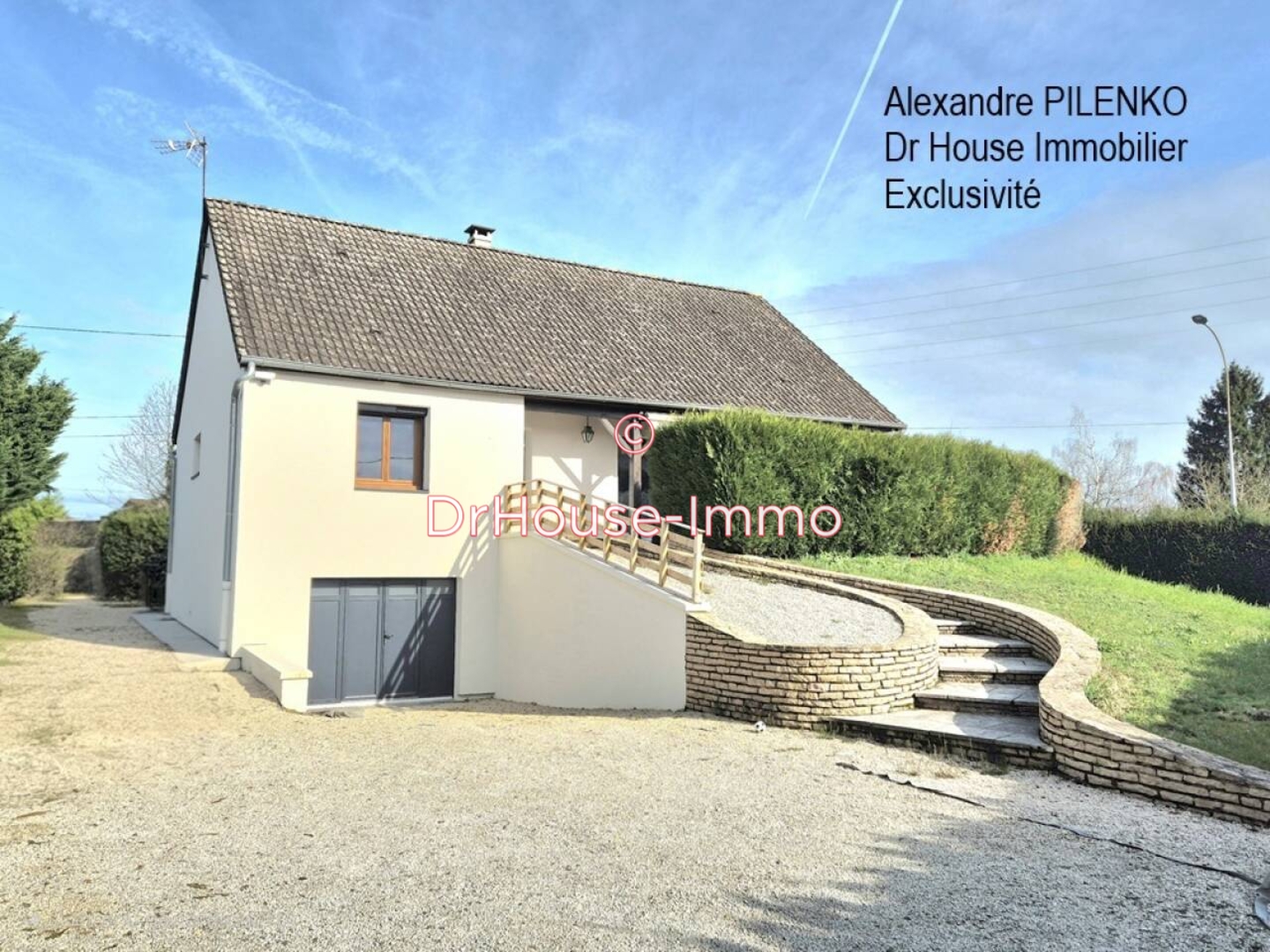 Maison 7 pièces de 145 m² - Saint-Rémy (71100)