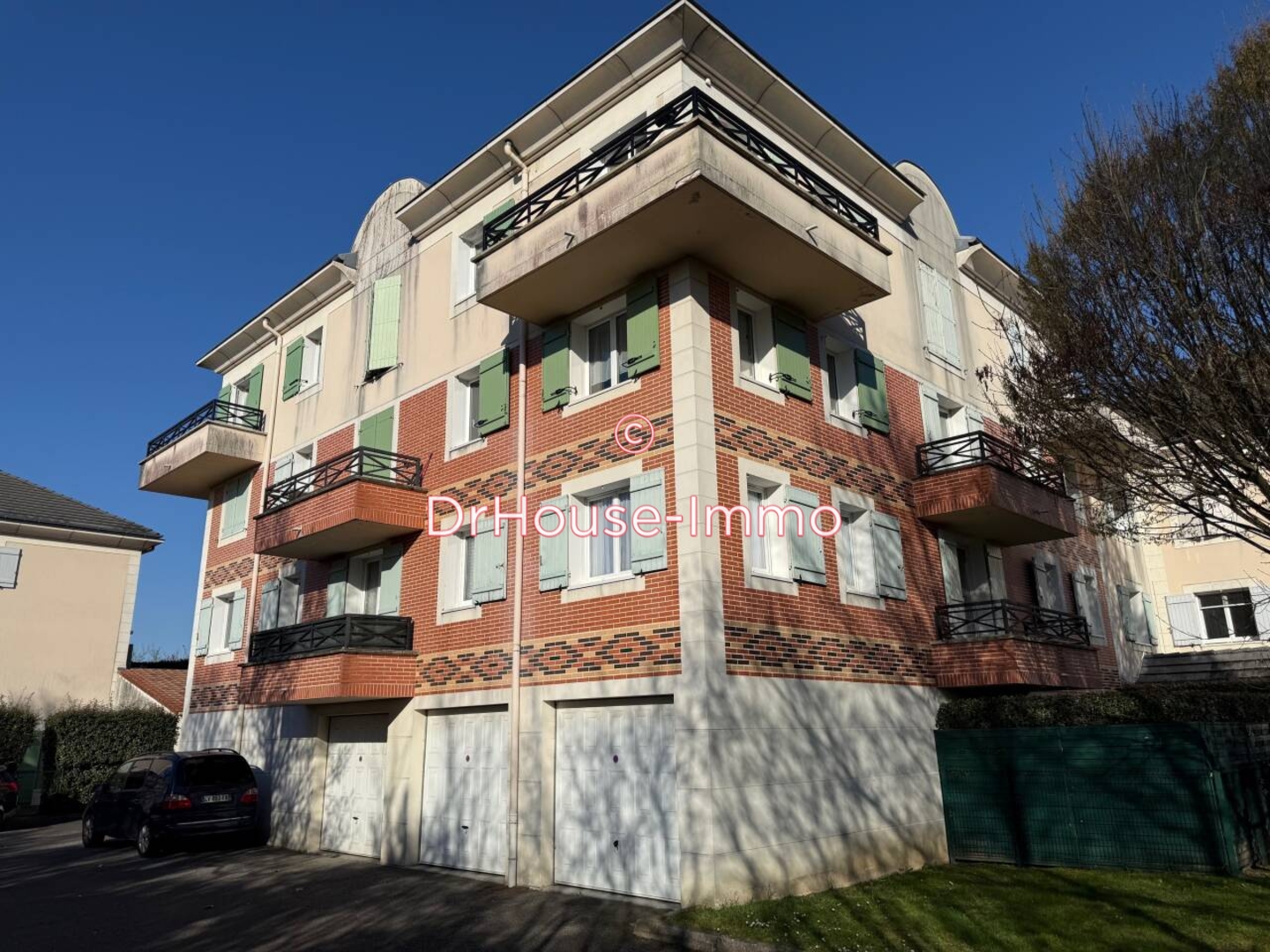 Appartement 3 pièces de 64 m² - Savigny-le-Temple (77176)