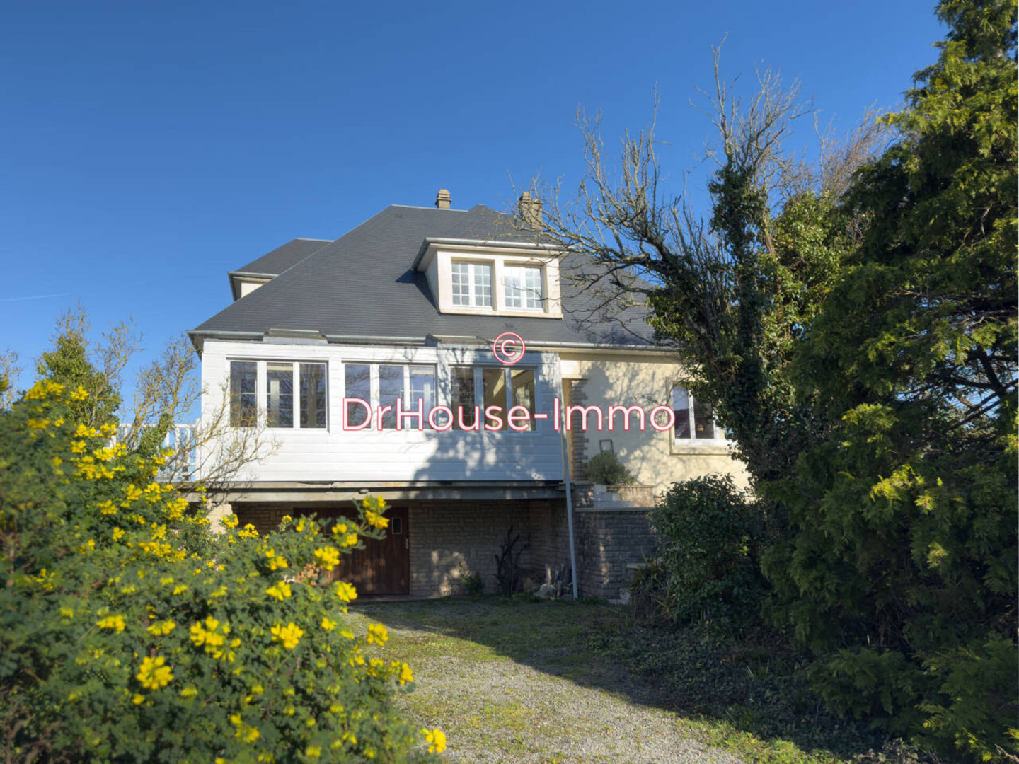 Maison 6 pièces de 113 m² - Gouville-sur-Mer (50560)