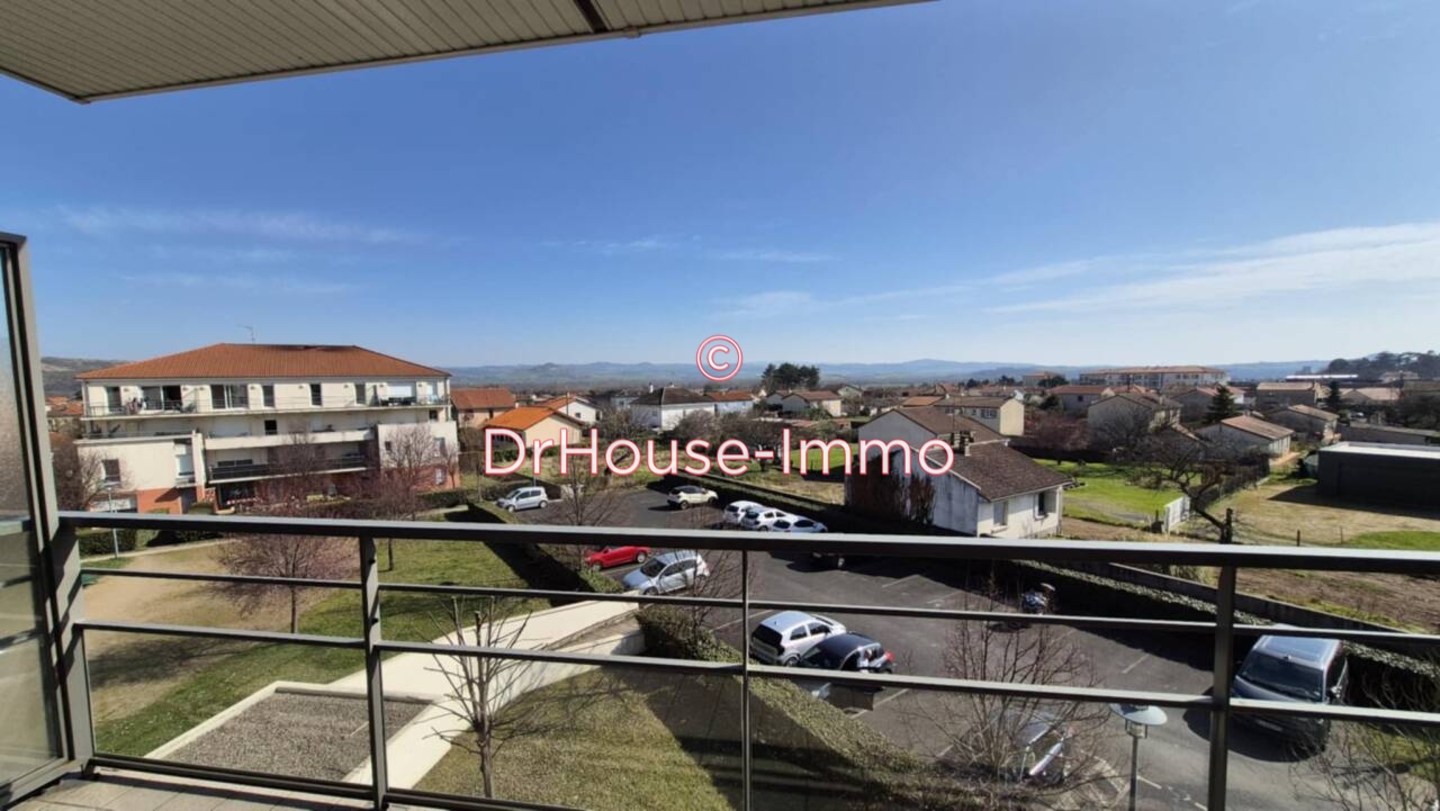 Appartement 3 pièces de 61 m² - Issoire (63500)