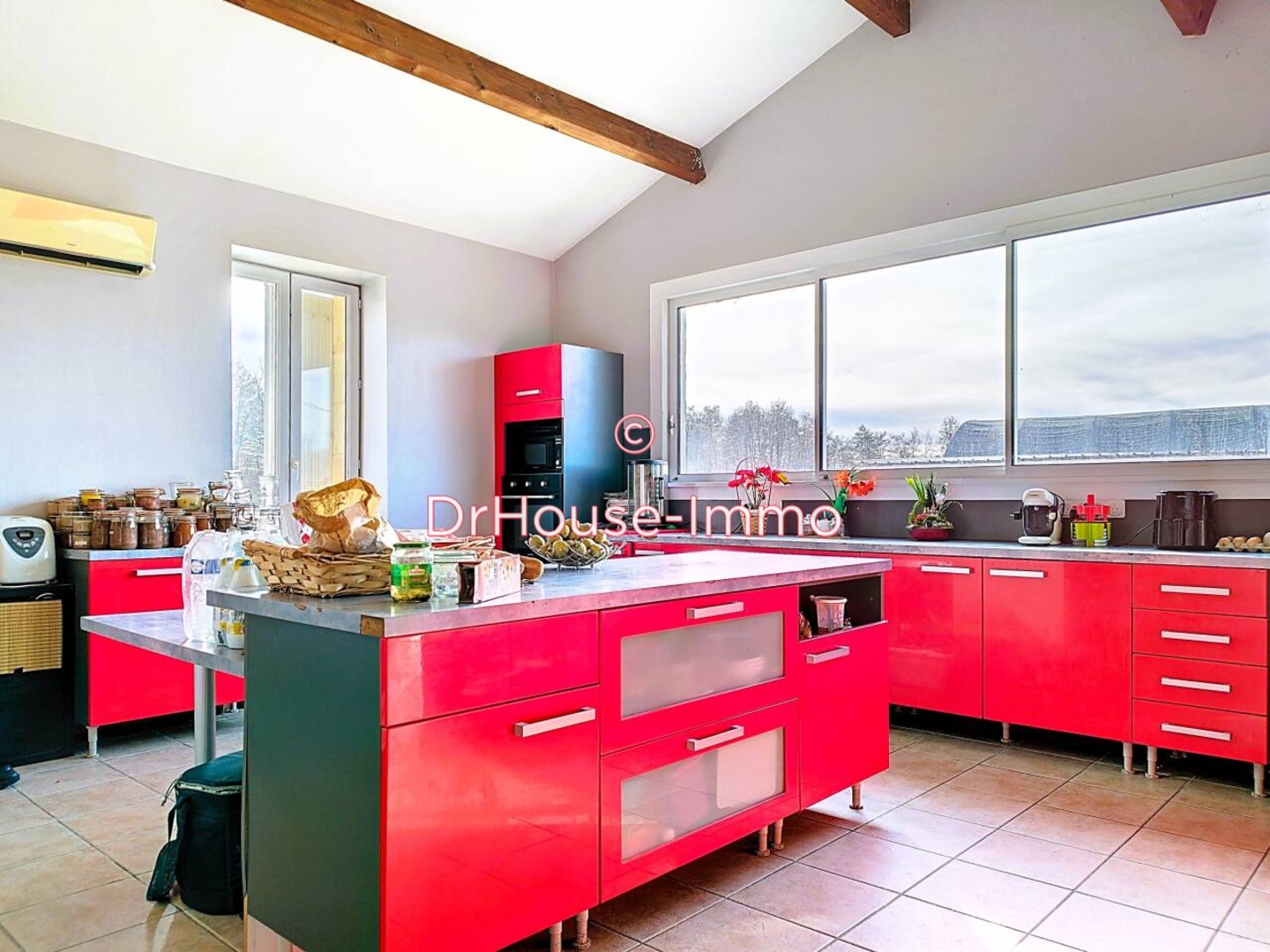 Maison 5 pièces de 165 m² - Berson (33390)