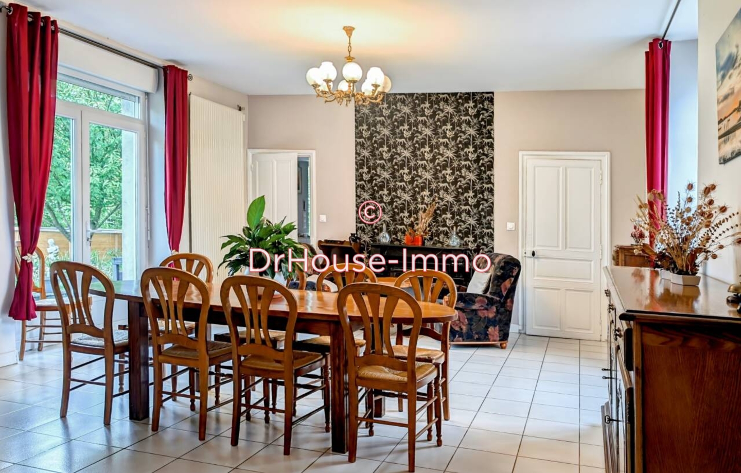 Maison 6 pièces de 188 m² - La Chapelle-Glain (44670)