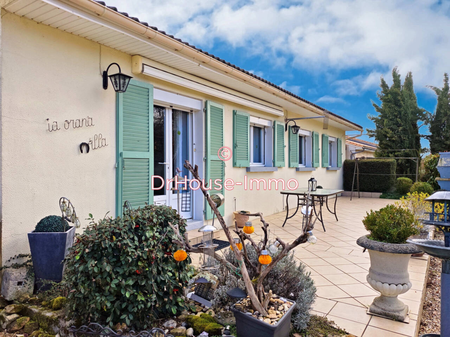 Maison 6 pièces de 124 m² - Mayac (24420)