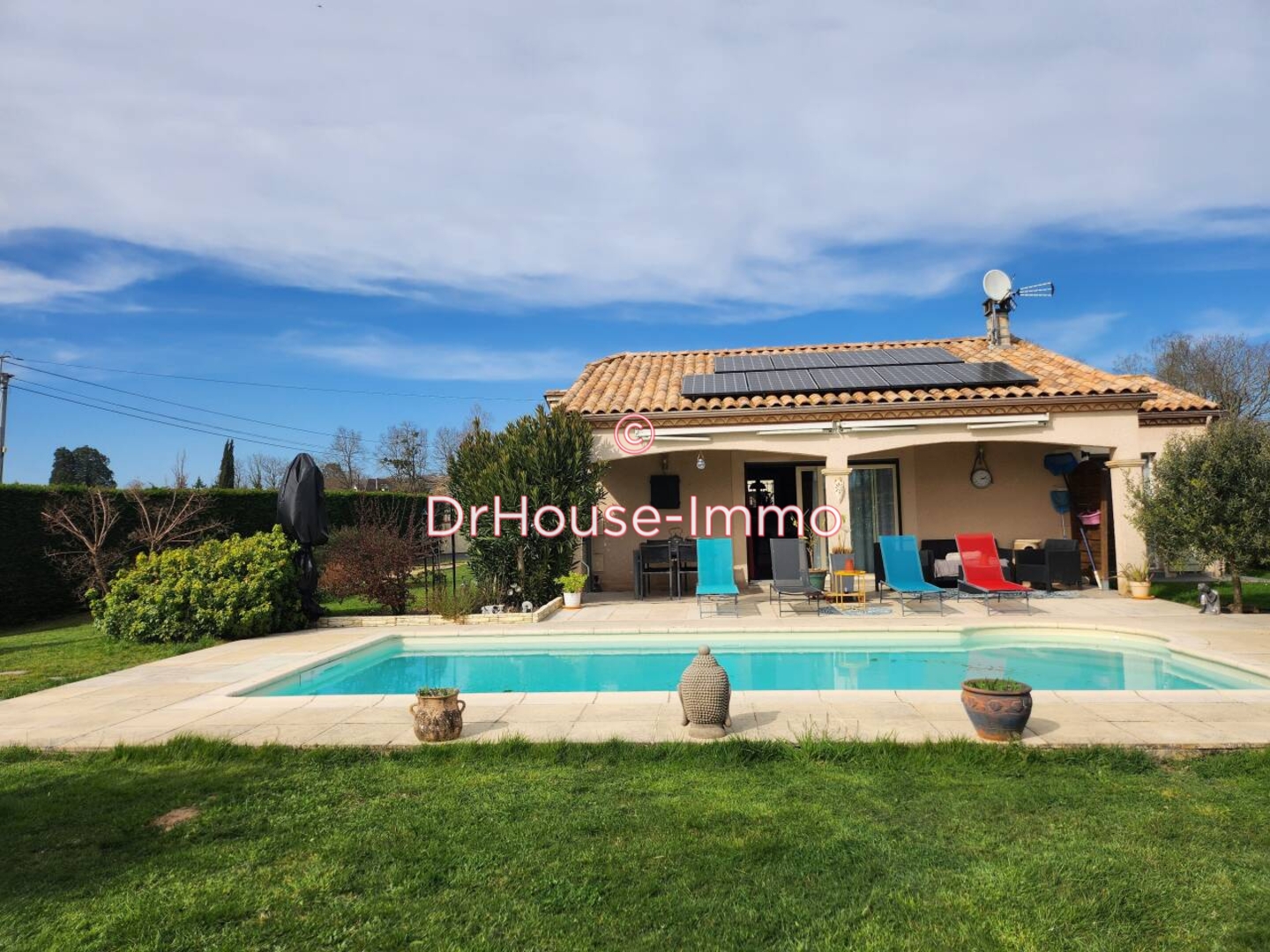 Maison 5 pièces de 130 m² - Creysse (24100)