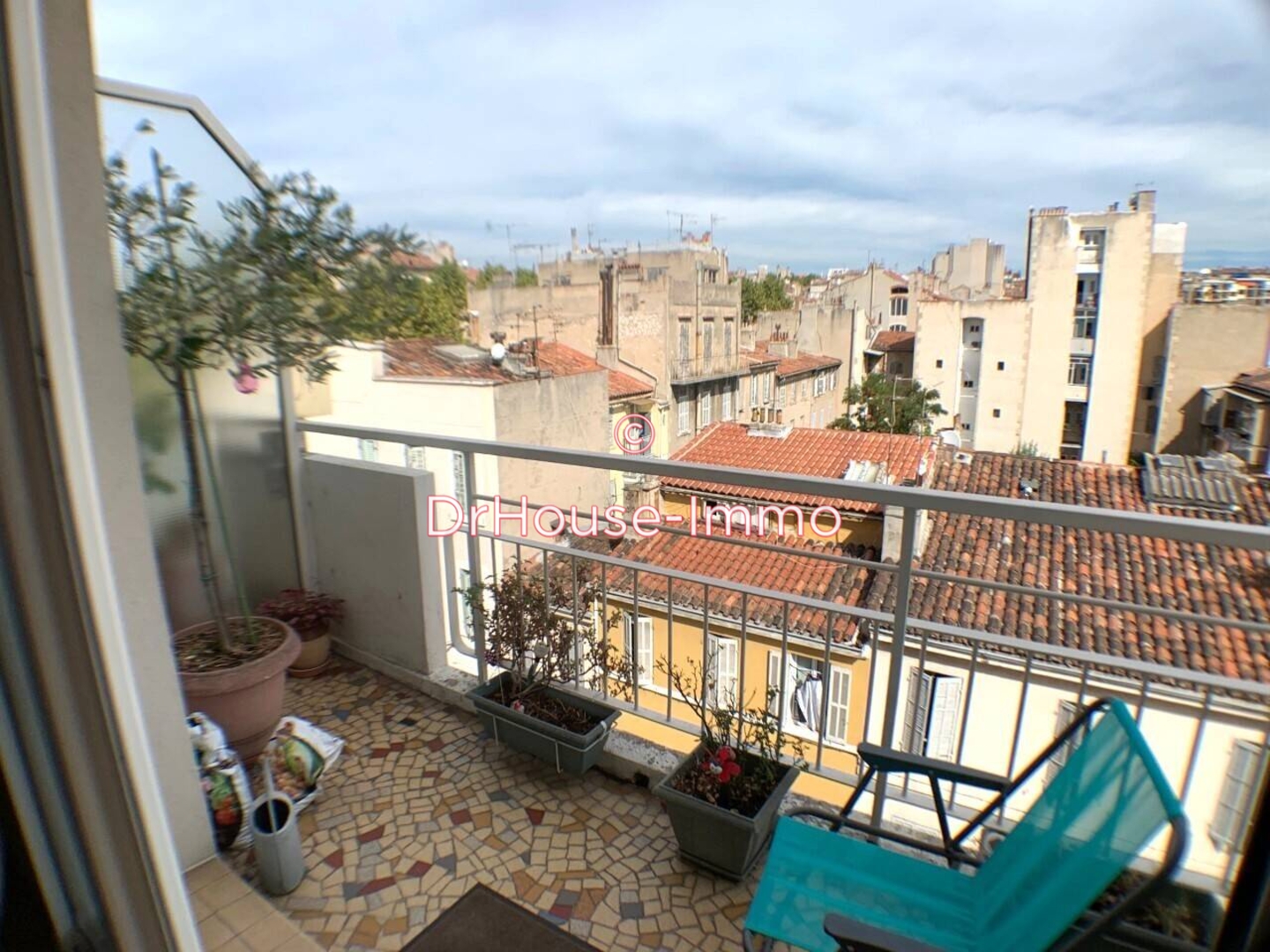 Appartement 3 pièces de 58 m² - Marseille (13005)