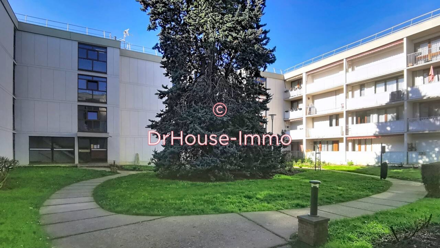 Appartement 4 pièces de 77 m² - Chilly-Mazarin (91380)