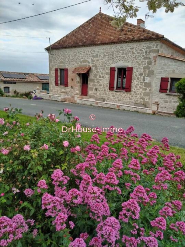 Maison 11 pièces de 240 m² - Saint-Maurice-de-Lestapel (47290)