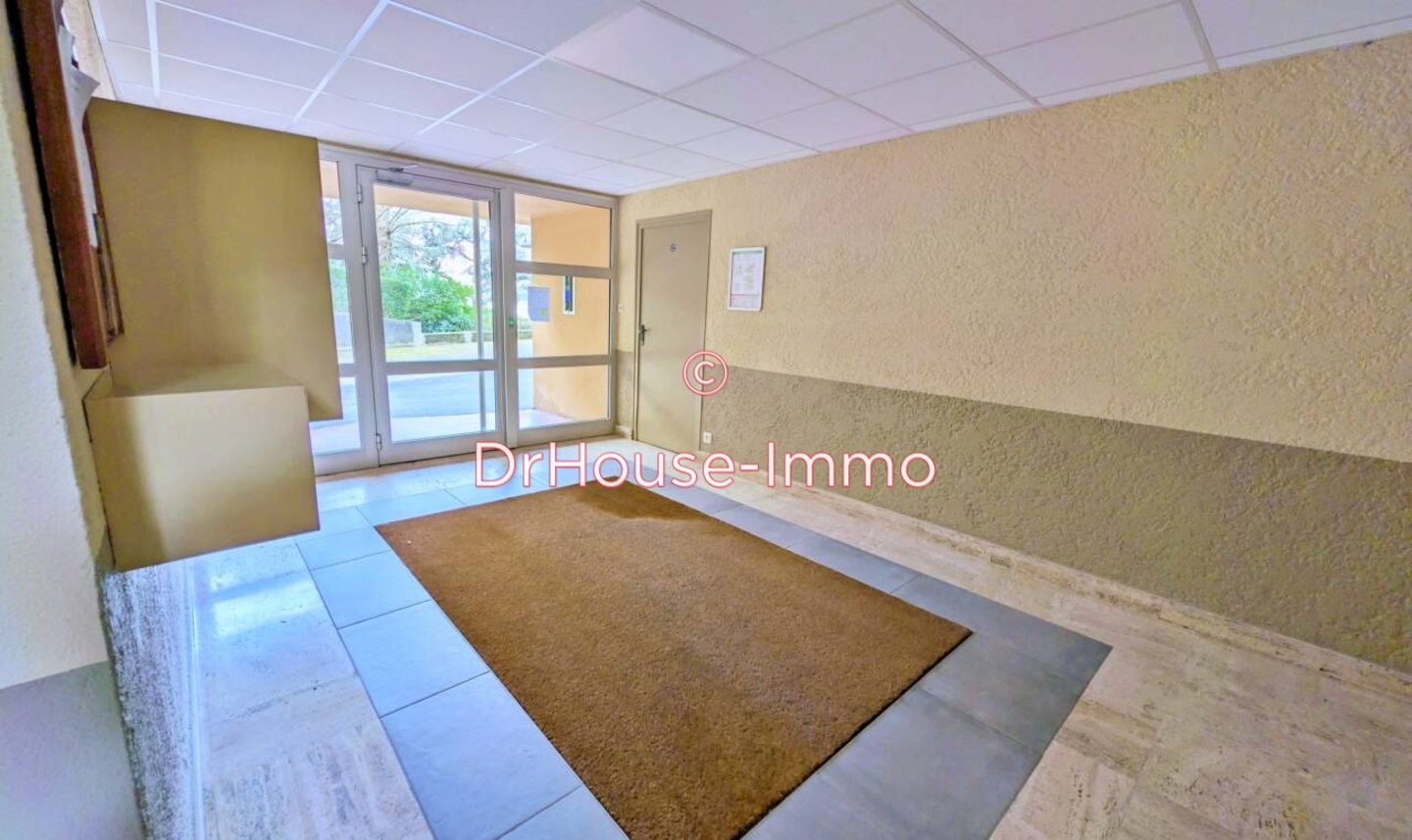 Appartement 4 pièces de 69 m² - Saint-Étienne (42100)