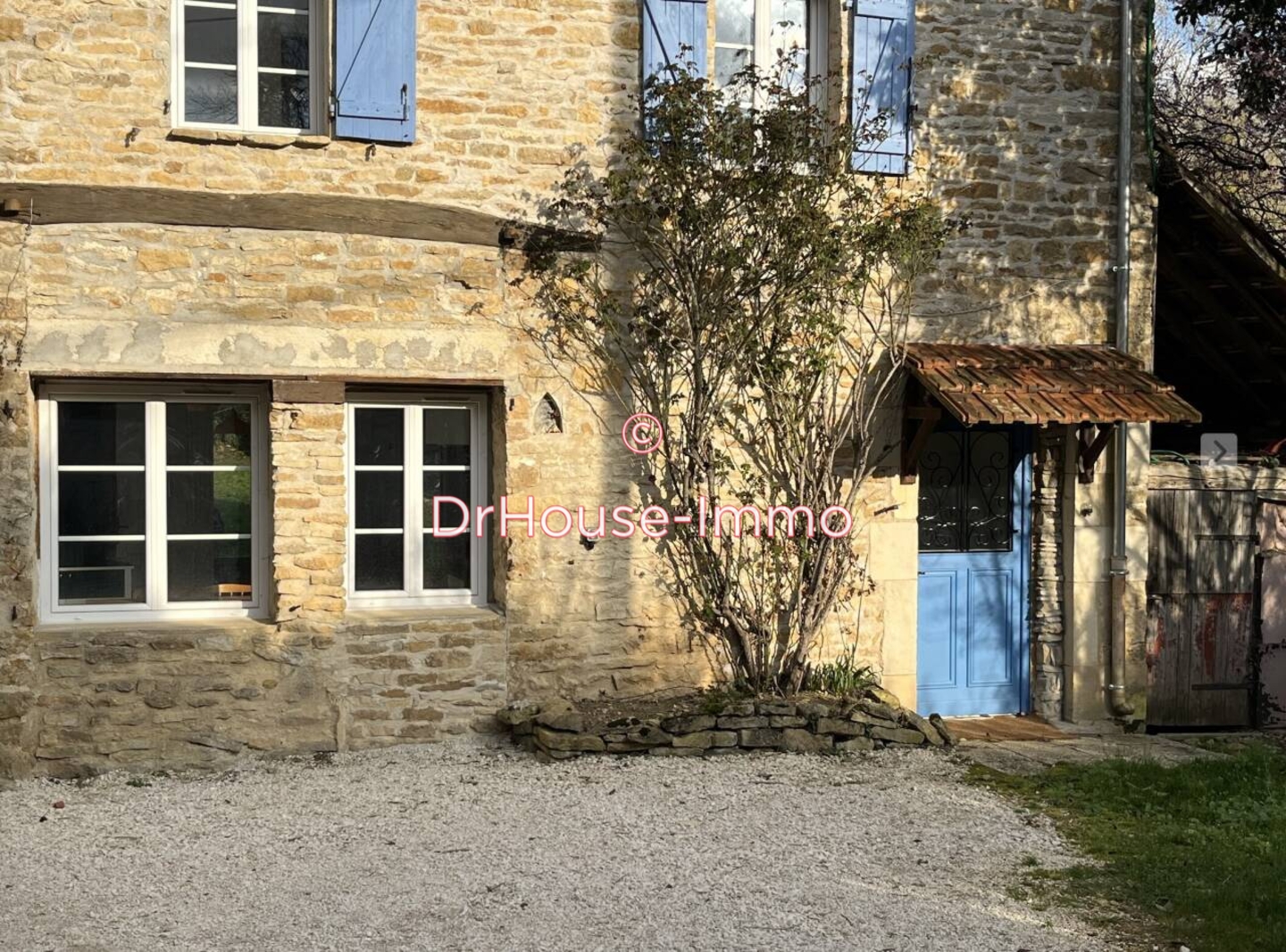 Maison 5 pièces de 75 m² - Fontenay-près-Vézelay (89450)