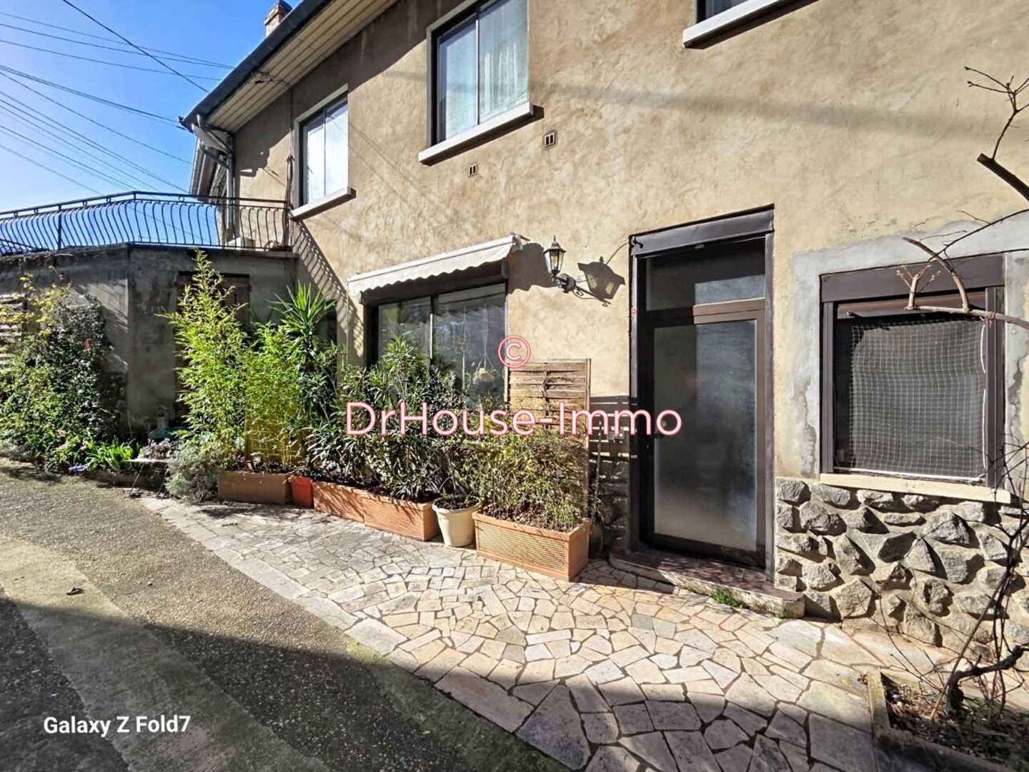 Appartement 3 pièces de 84 m² - Oullins (69600)