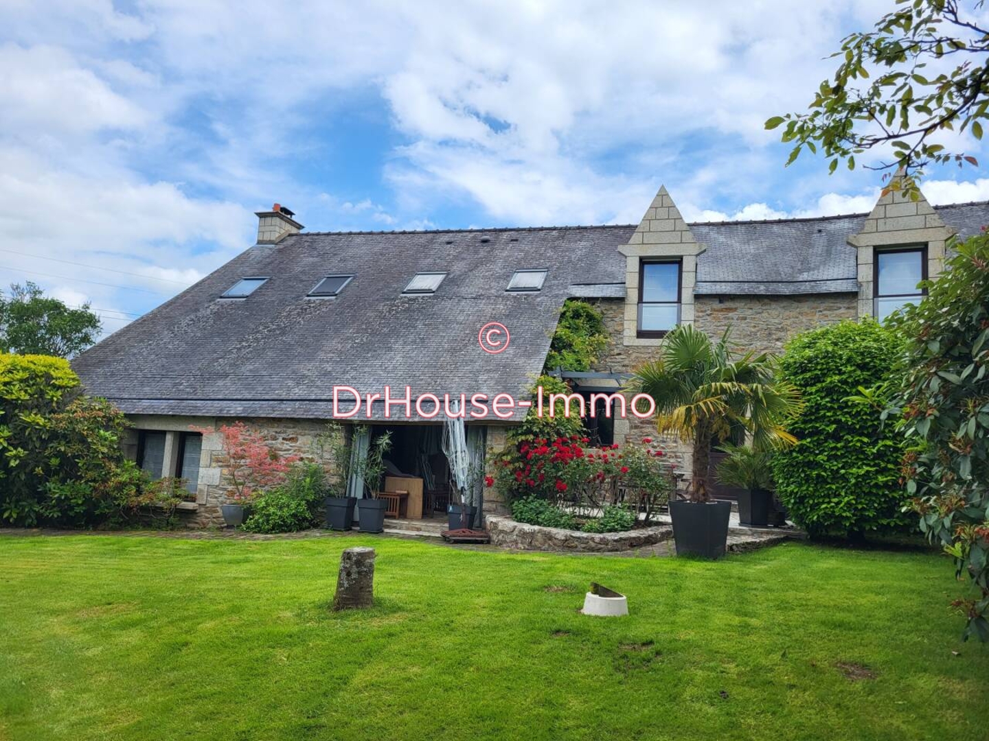 Maison 8 pièces de 192 m² - Vannes (56000)