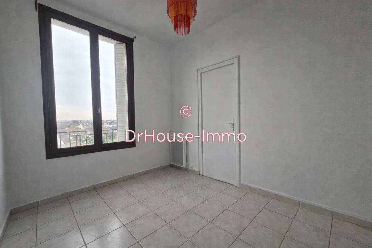 Appartement 2 pièces de 25 m² - Aulnay-sous-Bois (93600)