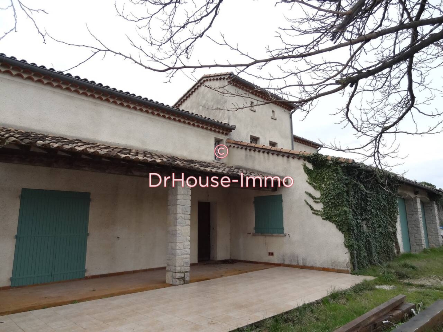 Maison 9 pièces de 220 m² - Saint-Christol-lès-Alès (30380)