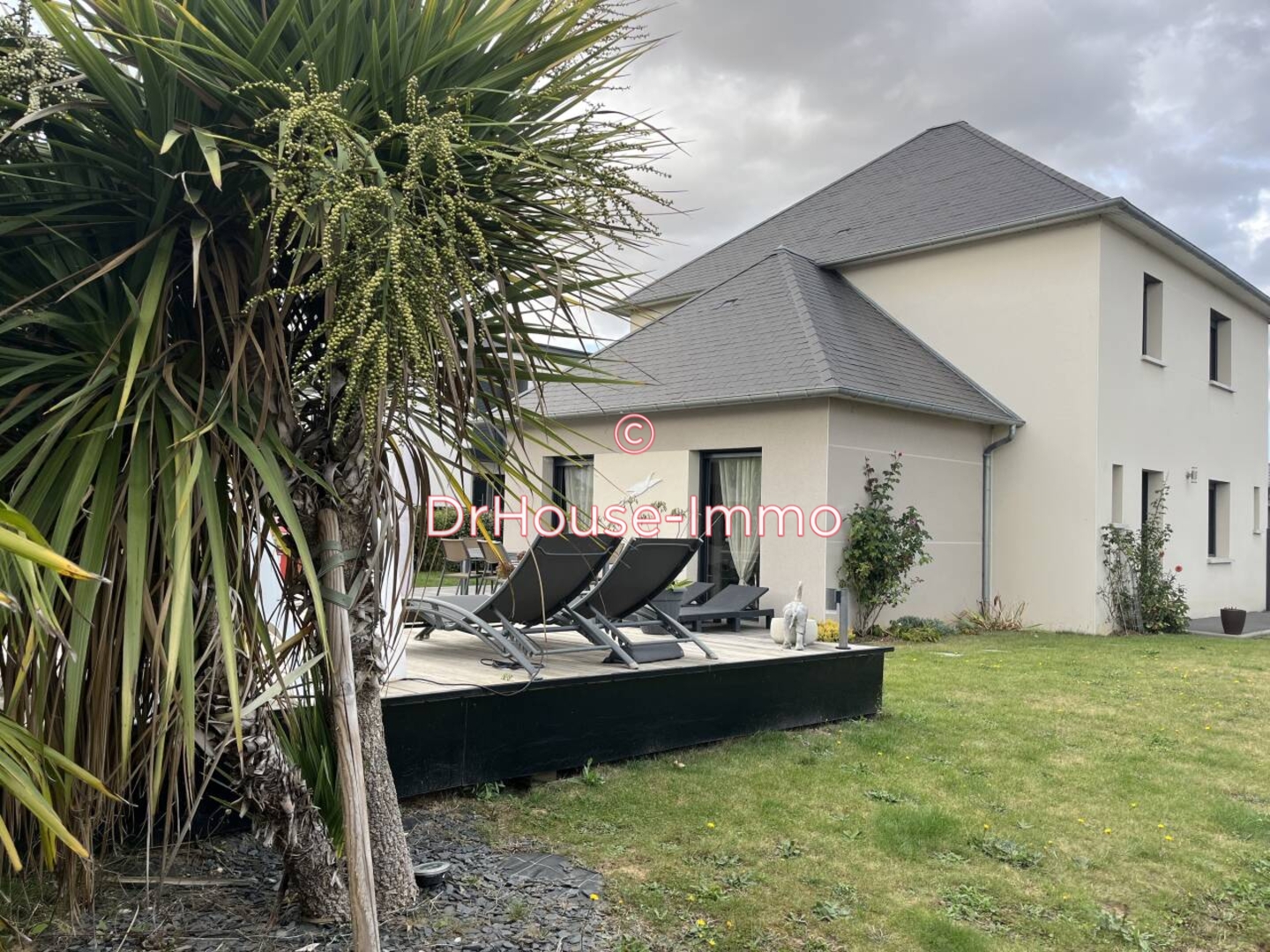 Maison 6 pièces de 146 m² - Biéville-Beuville (14112)