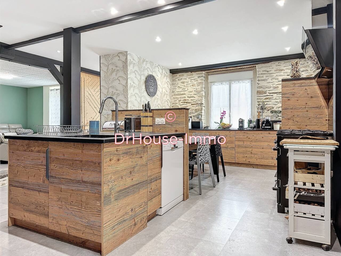 Maison 9 pièces de 250 m² - Missiriac (56140)