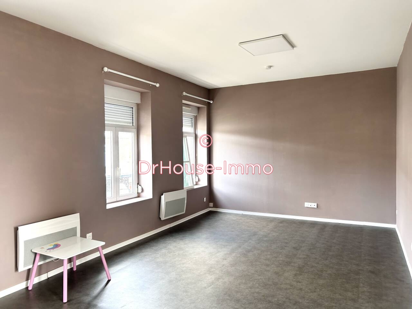 Appartement 5 pièces de 93 m² - Wormhout (59470)