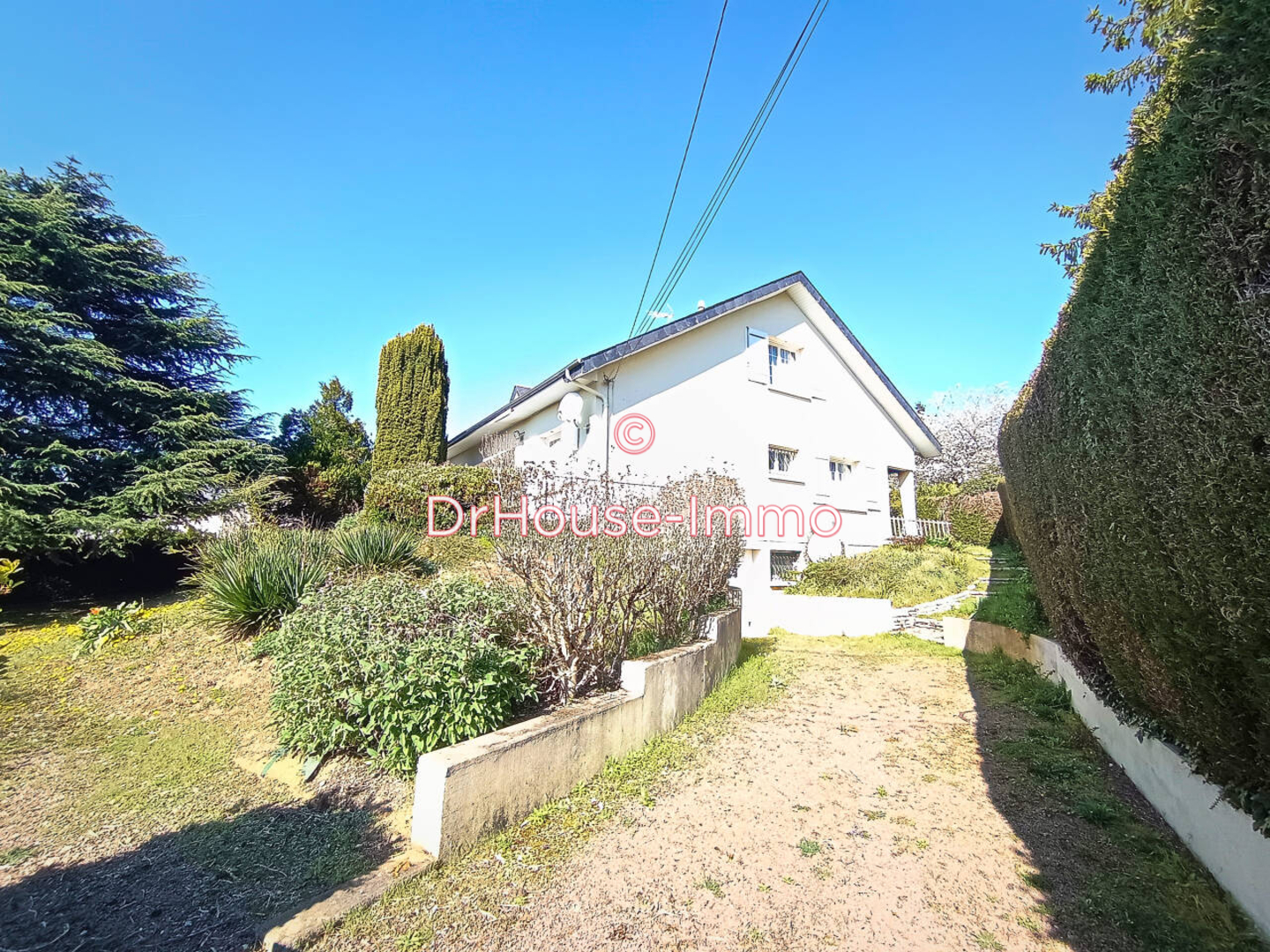 Maison 7 pièces de 171 m² - Thouars (79100)