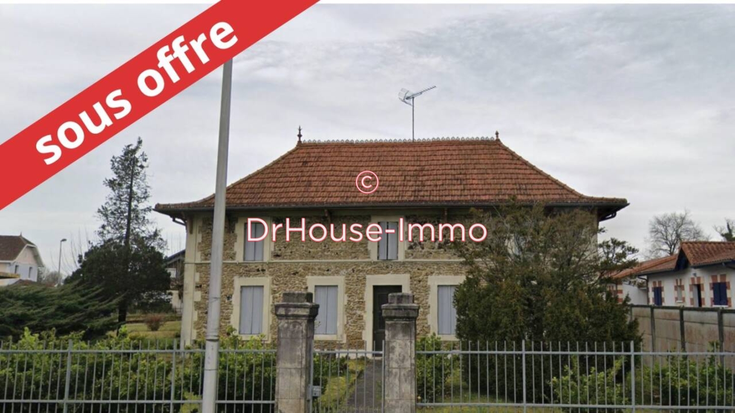 Maison 10 pièces de 250 m² - Parentis-en-Born (40160)