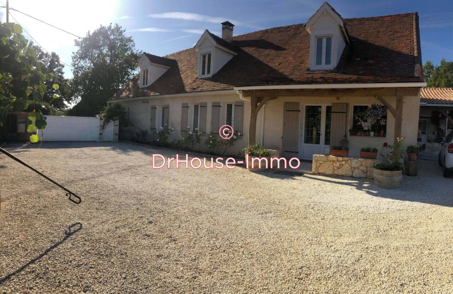Maison 11 pièces de 311 m² - Bergerac (24100)