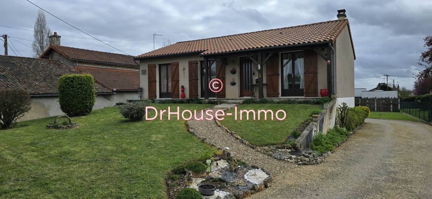 Maison 5 pièces de 81 m² - Tercé (86800)