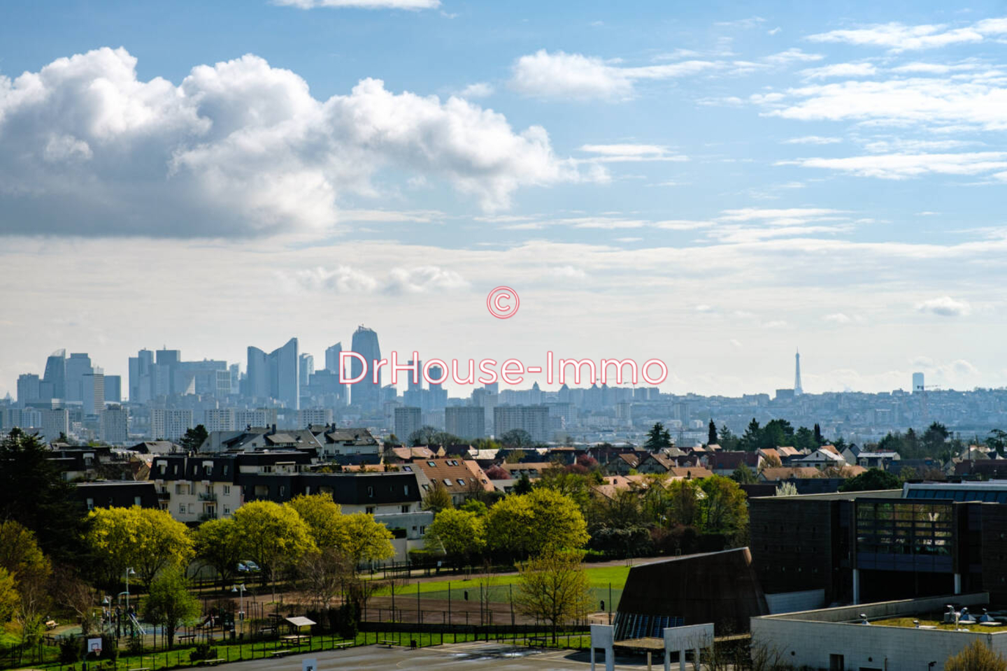 Appartement 2 pièces de 60 m² - Chatou (78400)