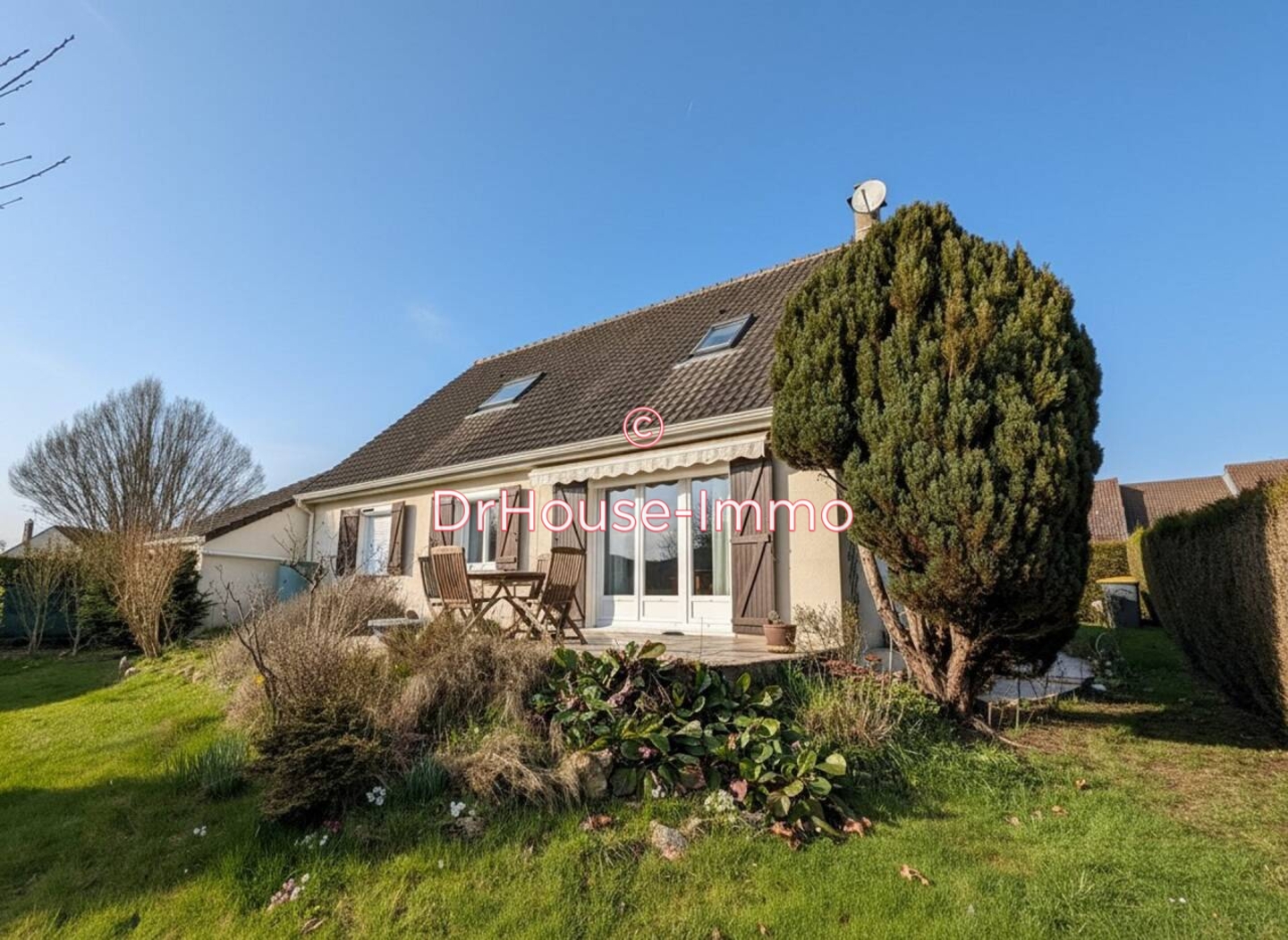 Maison 7 pièces de 138 m² - Aincourt (95510)