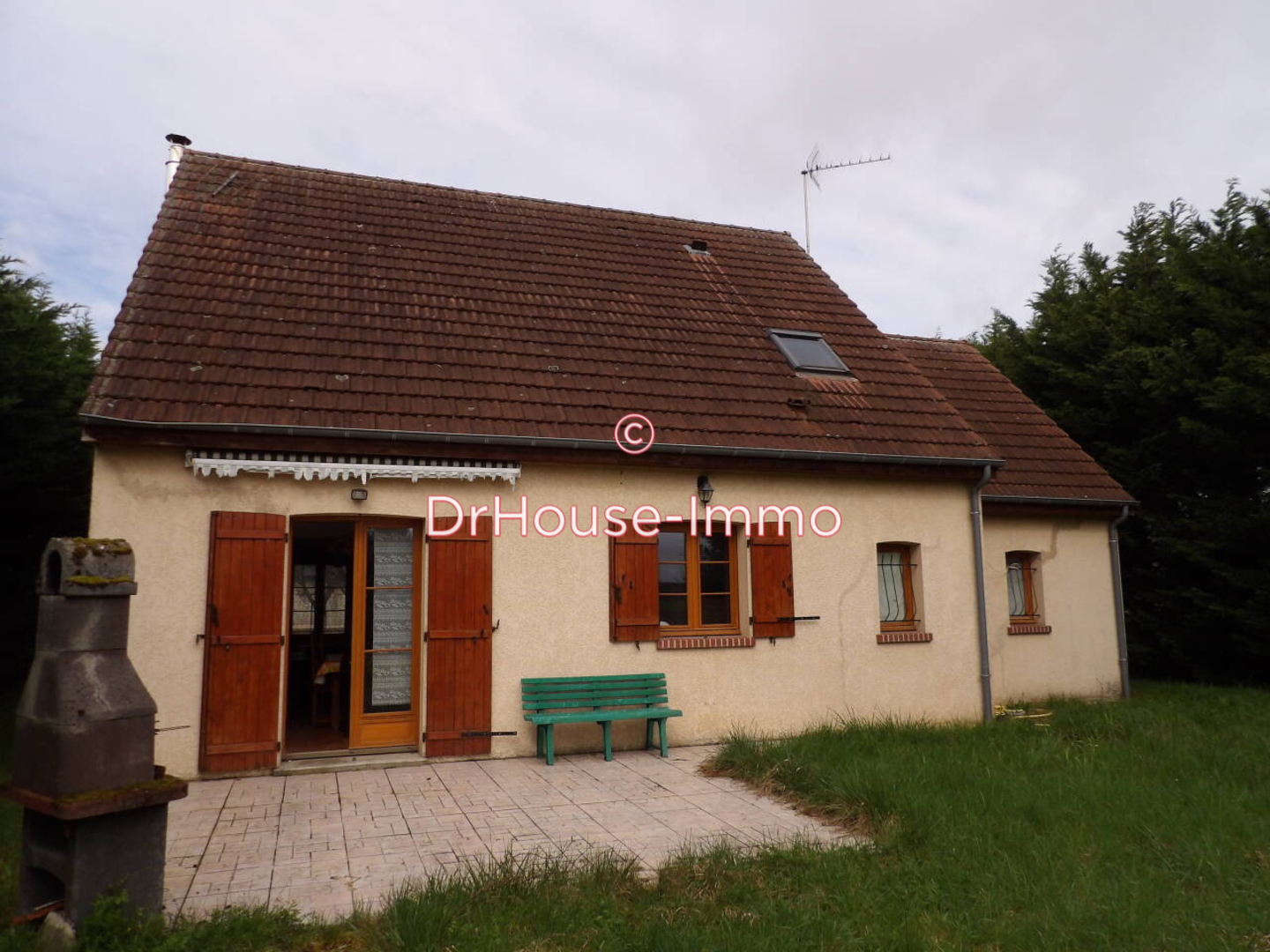 Maison 5 pièces de 113 m² - Thury (89520)