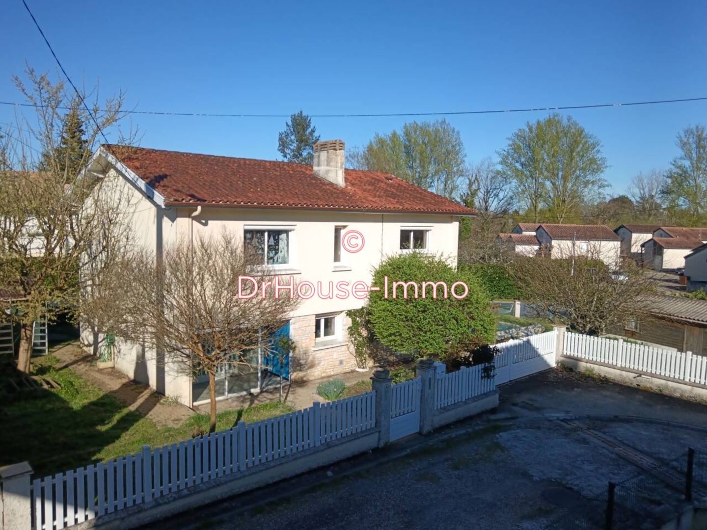 Maison 6 pièces de 145 m² - Miramont-de-Guyenne (47800)