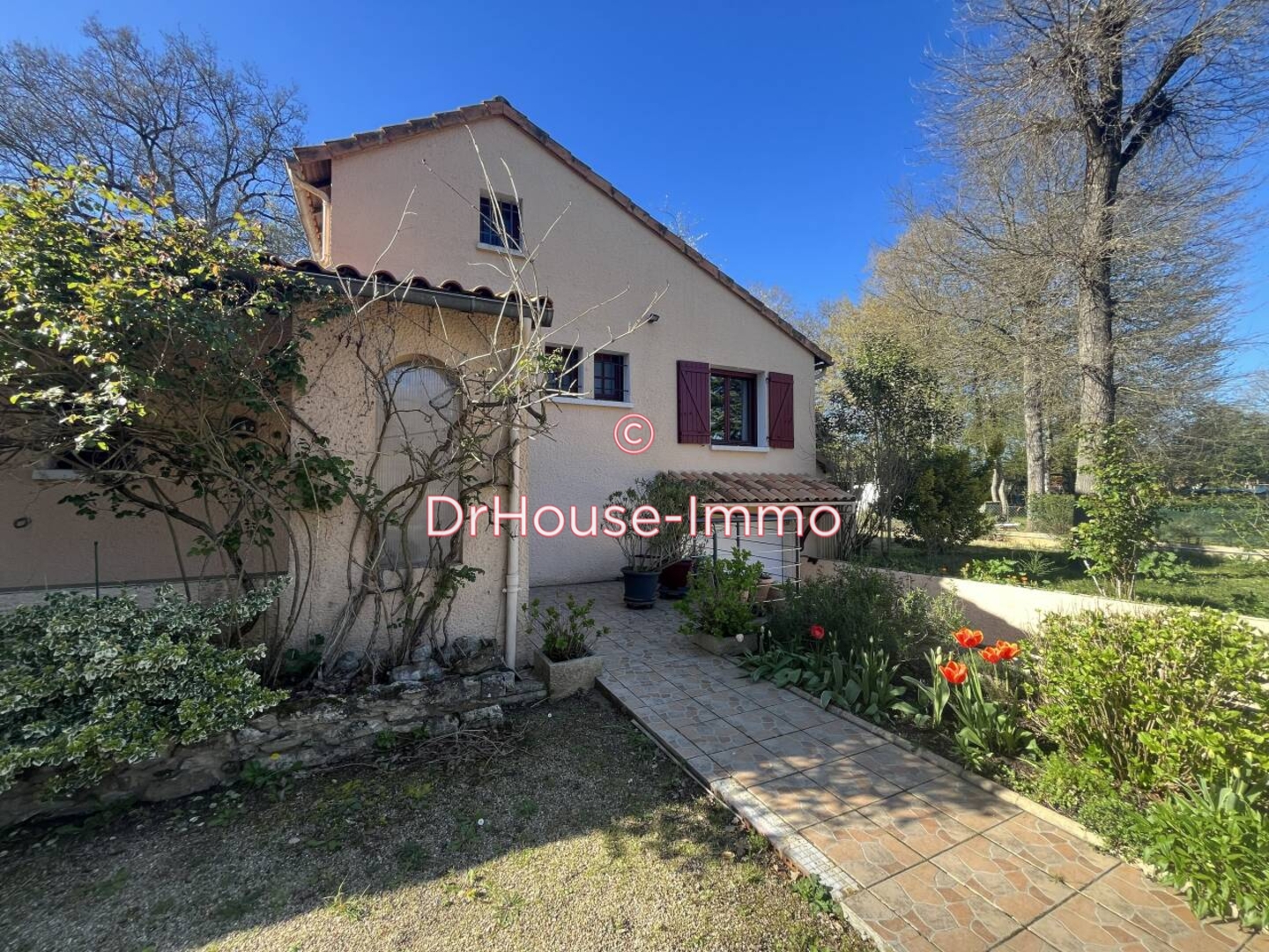 Maison 5 pièces de 142 m² - Dissay (86130)