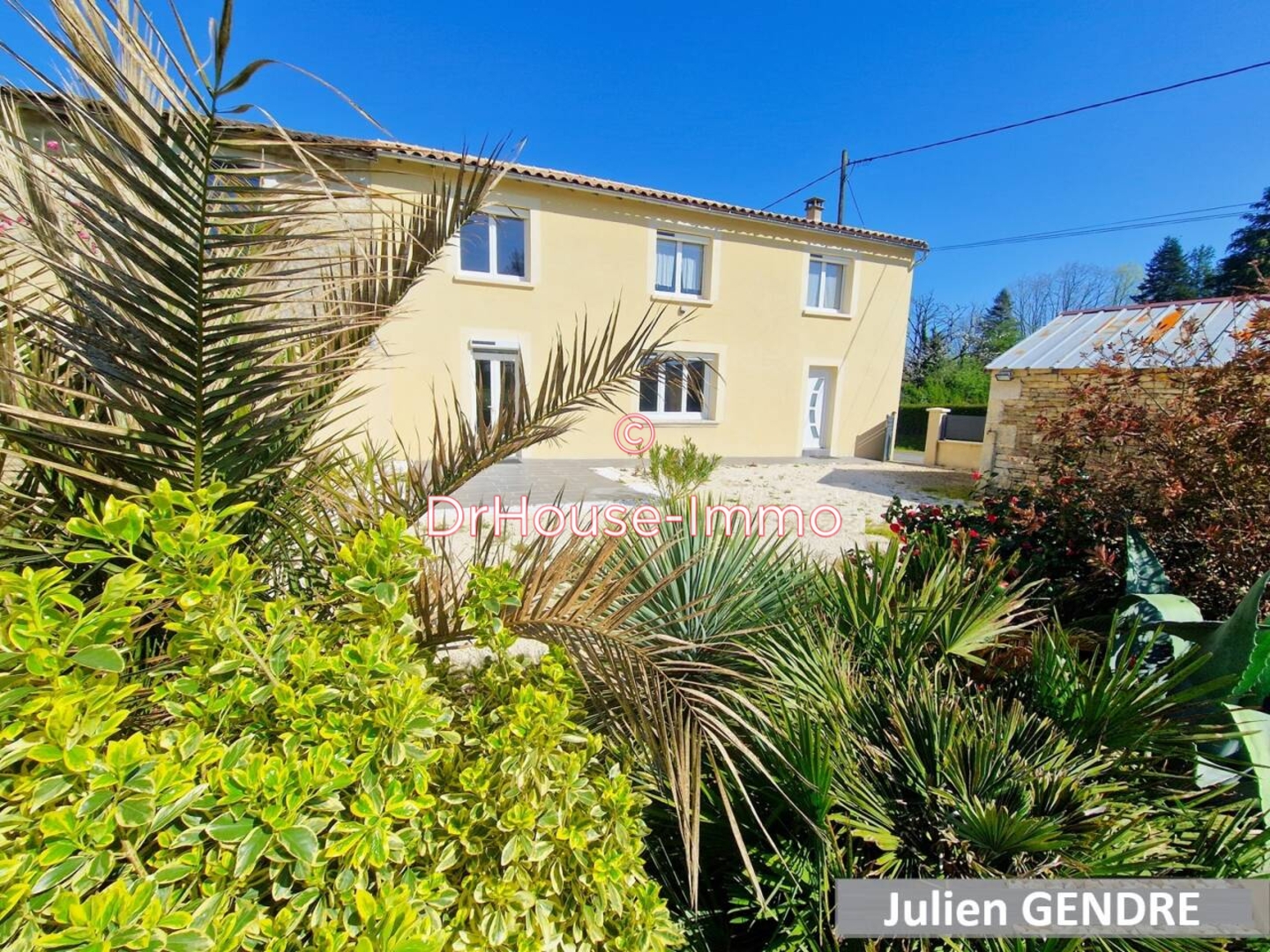 Maison 4 pièces de 120 m² - Clussais-la-Pommeraie (79190)