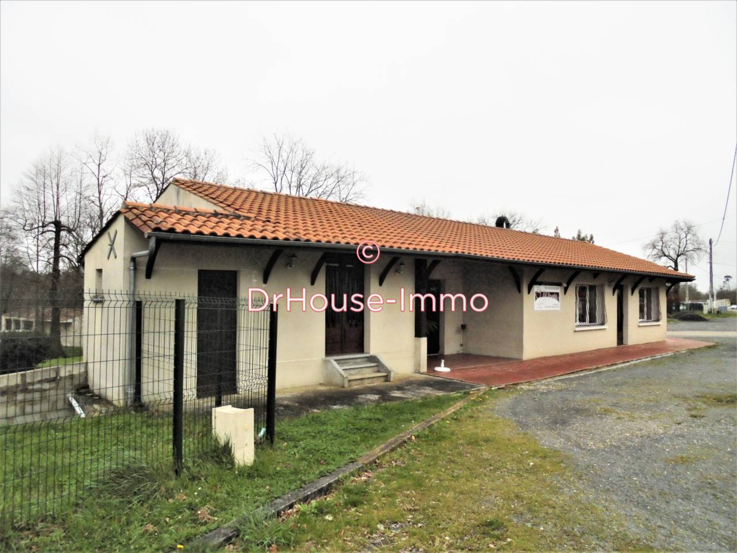 Maison 5 pièces de 150 m² - Saint-Aubin-de-Blaye (33820)