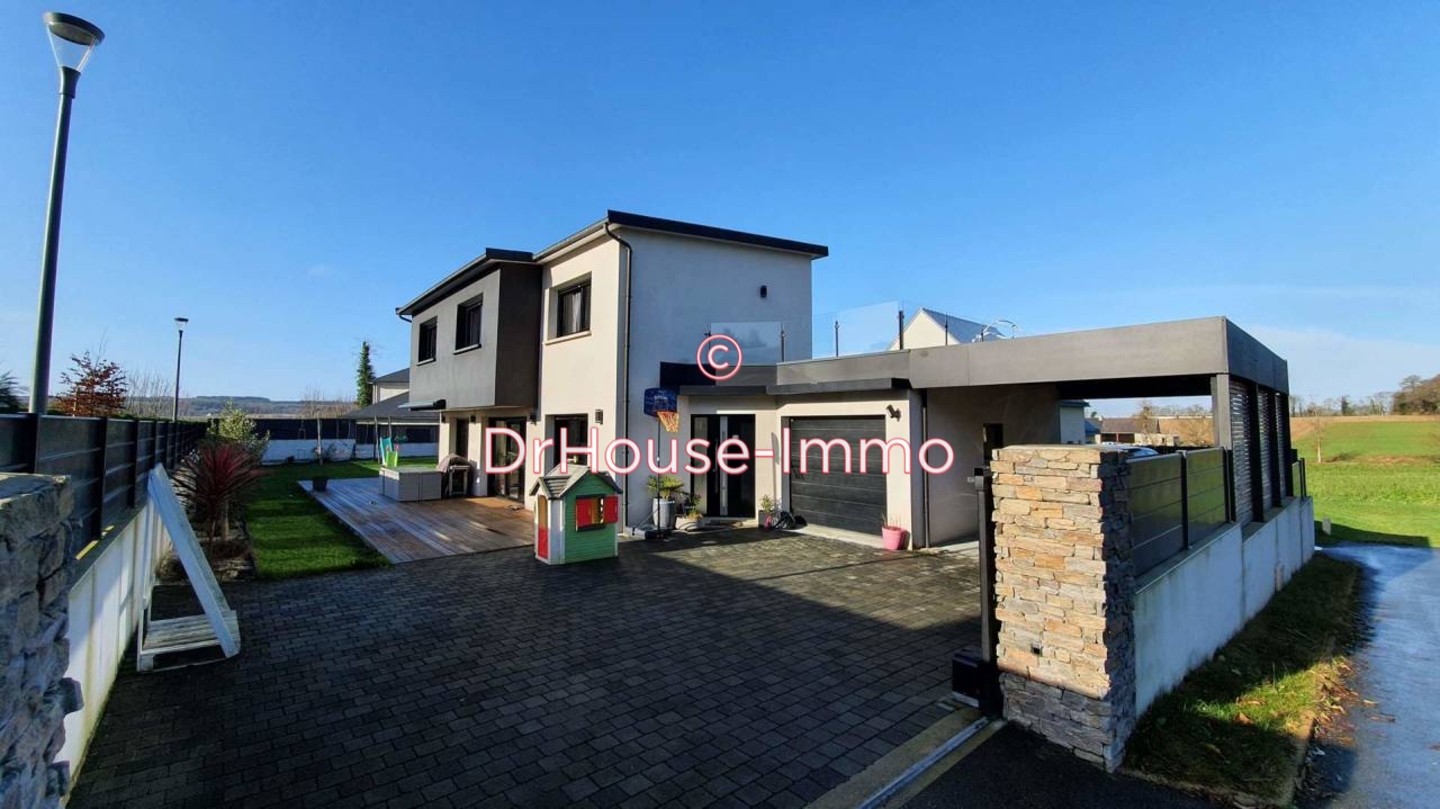 Maison 6 pièces de 155 m² - Pontivy (56300)