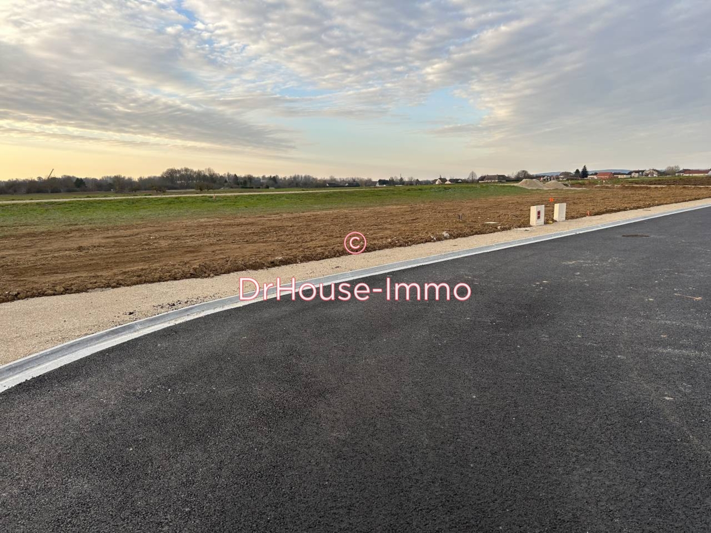 Terrain de 514 m² - Saint-Léger-près-Troyes (10800)
