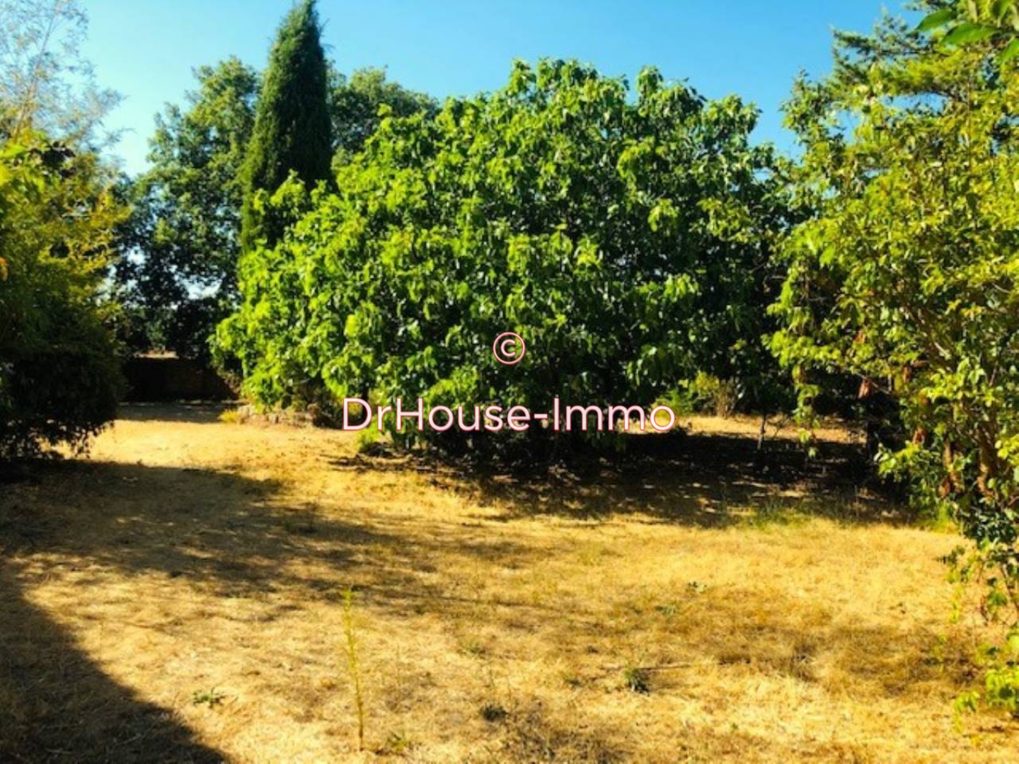 Terrain de 697 m² - Foissac (30700)