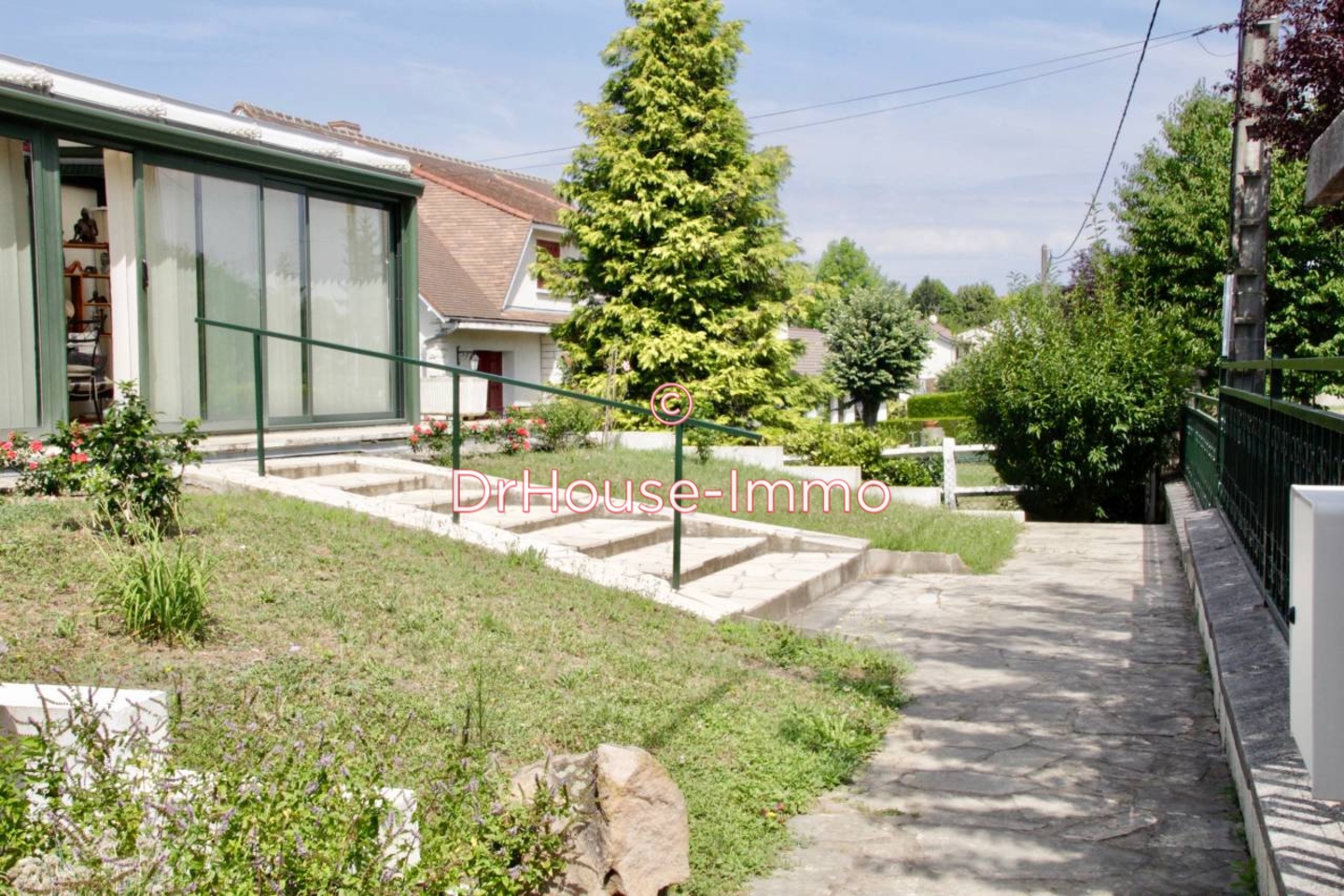 Maison 5 pièces de 107 m² - Ferrières-en-Gâtinais (45210)