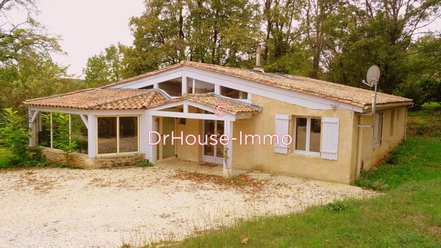 Maison 8 pièces de 150 m² - Douville (24140)