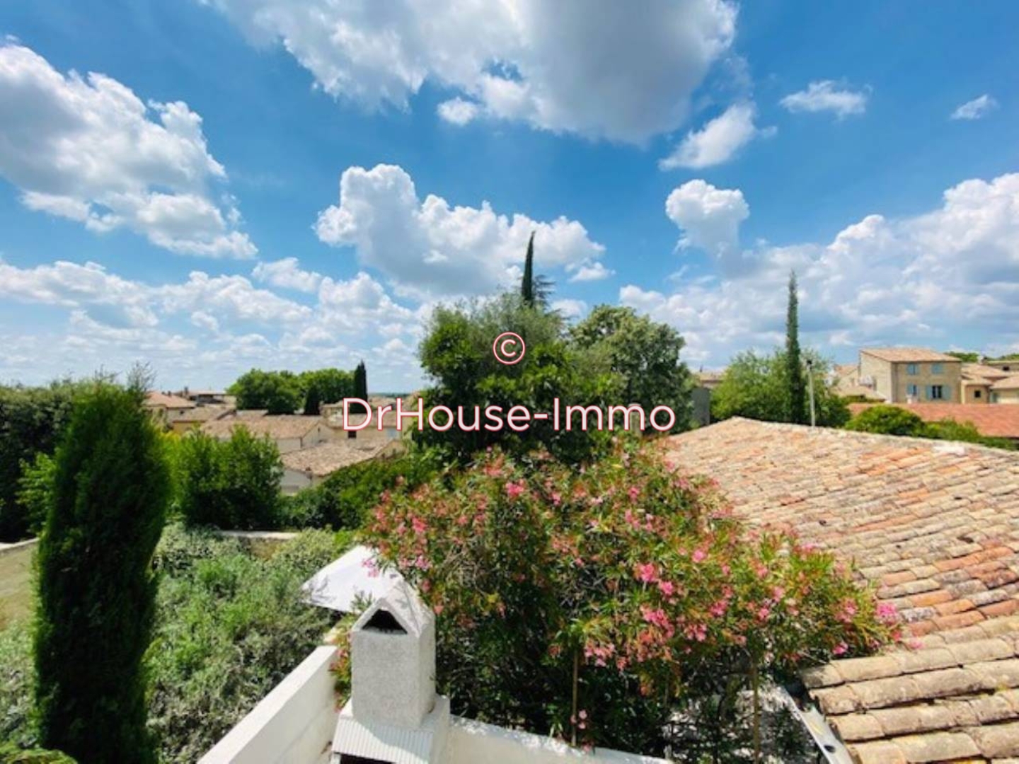 Maison 5 pièces de 180 m² - Uzès (30700)