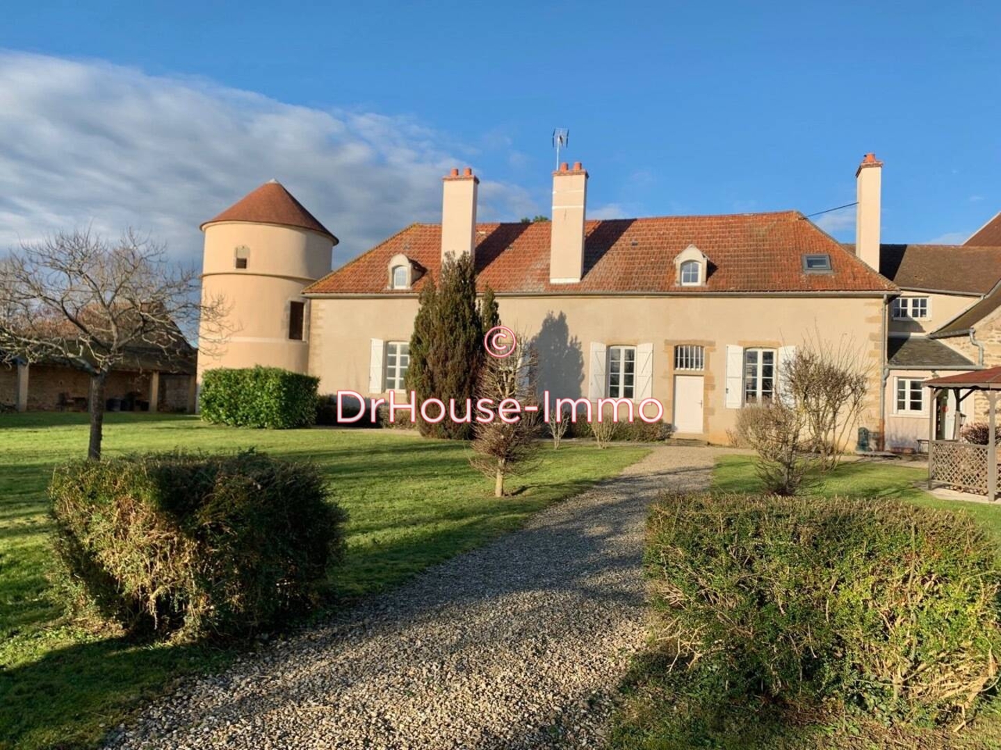 Maison 7 pièces de 170 m² - Avallon (89200)