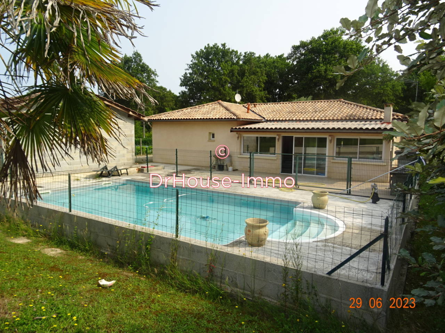 Maison 6 pièces de 135 m² - Bonnetan (33370)
