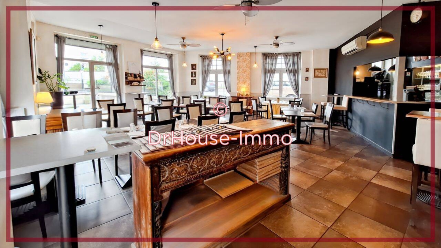 Commerce 4 pièces de 165 m² - Lyon (69008)