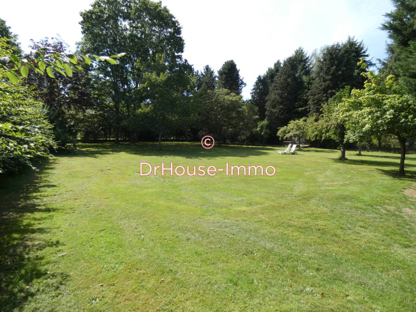 Terrain de 2 125 m² - Aulnay-sur-Iton (27180)