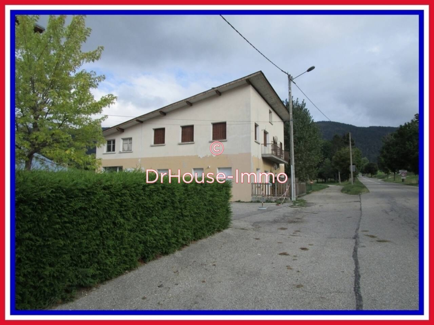 Maison 14 pièces de 330 m² - Autrans (38880)