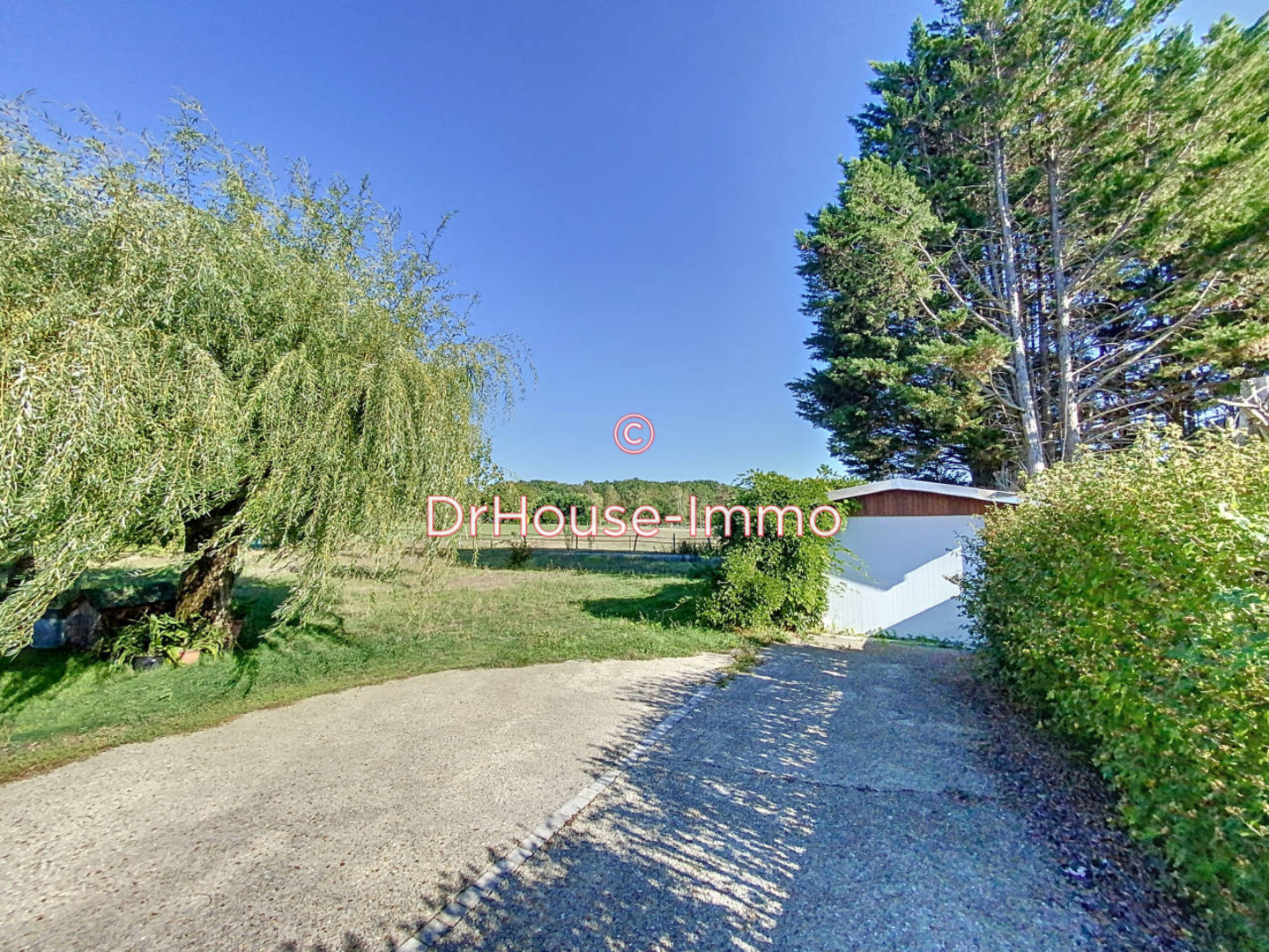 Maison 5 pièces de 141 m² - Sers (16410)