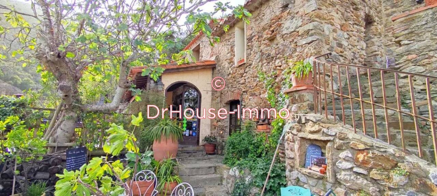 Maison 10 pièces de 240 m² - Castelnou (66300)