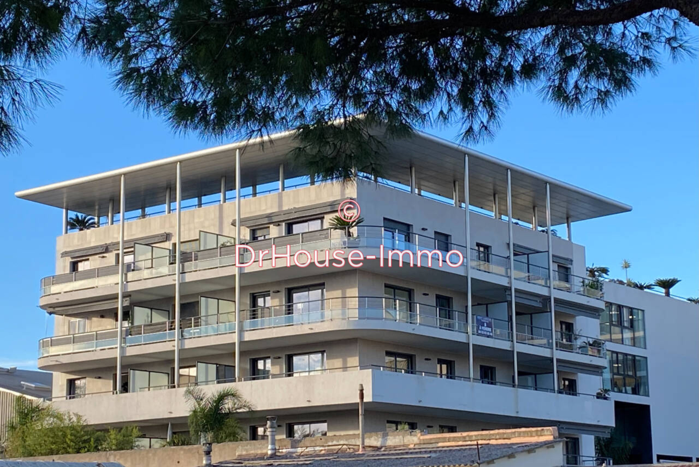 Appartement 3 pièces de 69 m² - Cannes (06150)