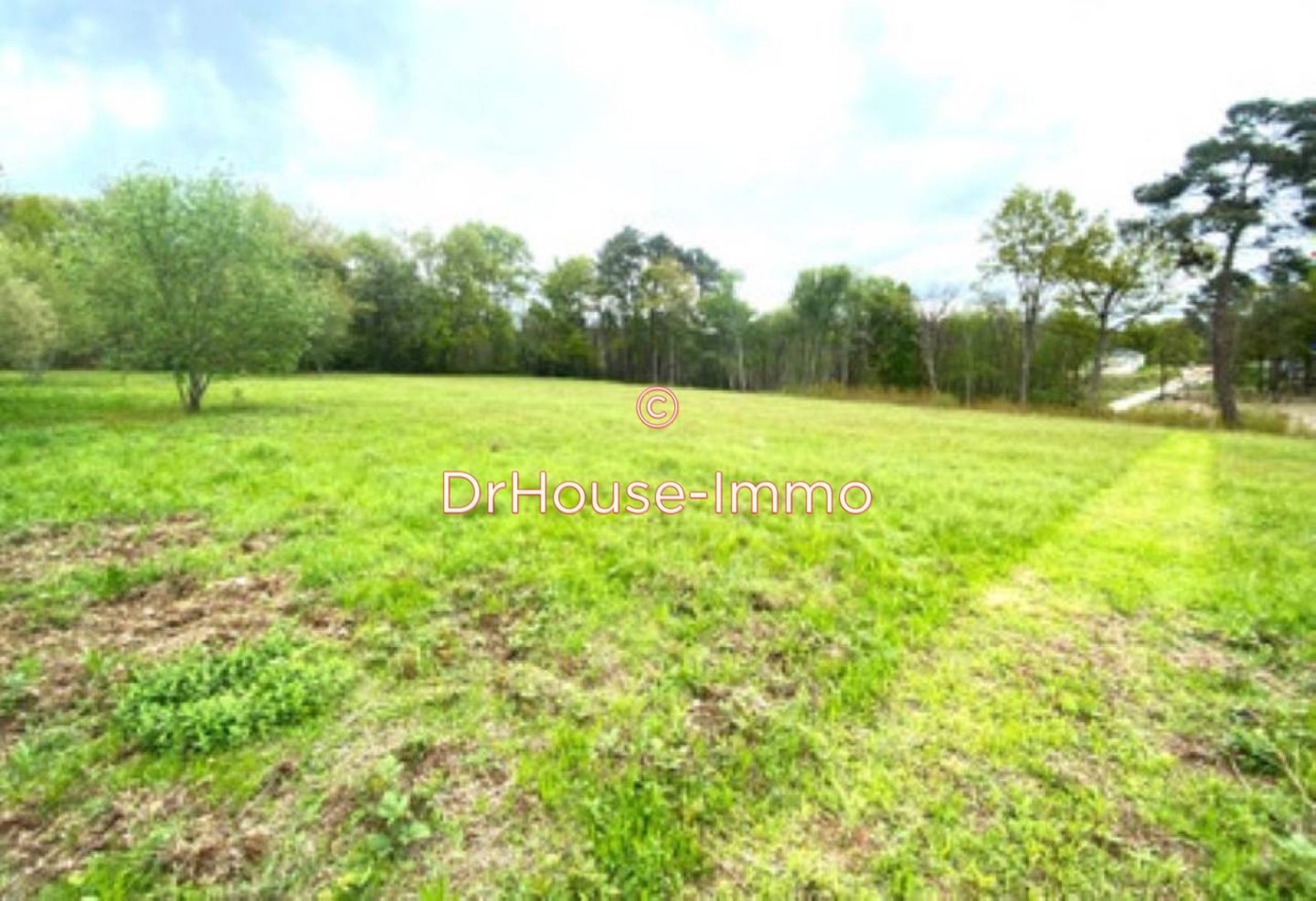 Terrain de 2 238 m² - Marsac-sur-l'Isle (24430)