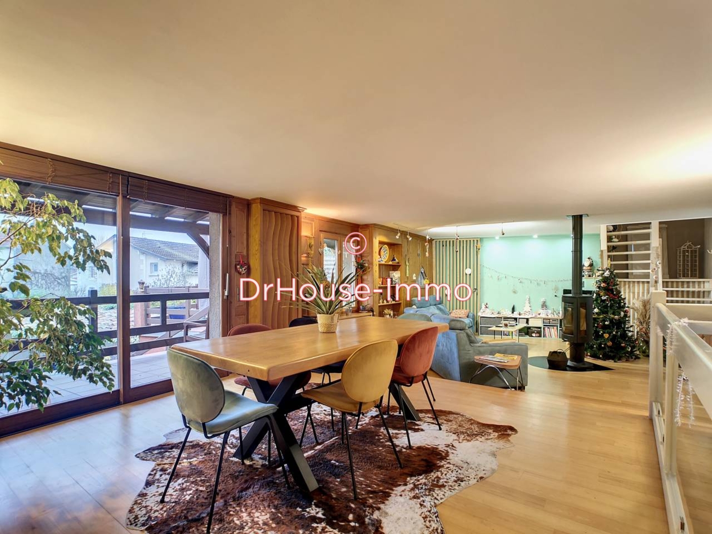 Maison 8 pièces de 286 m² - Périgueux (24000)